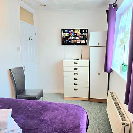 Gillings Villa -Perfect For Long & Short Stays Gillingham  Extérieur photo