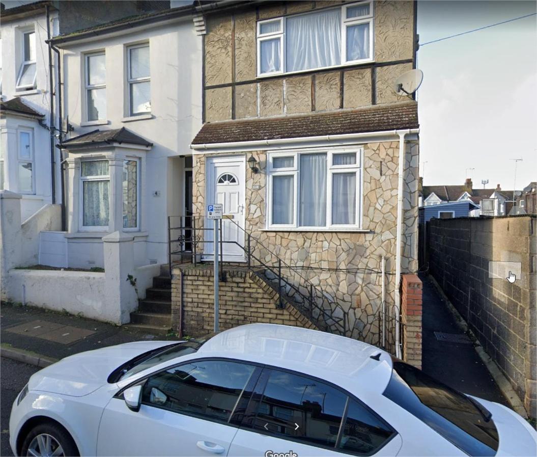 Gillings Villa -Perfect For Long & Short Stays Gillingham  Extérieur photo